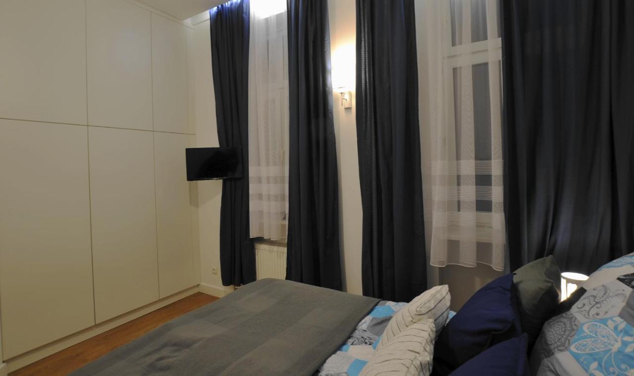Apartament Turkusowy- Centrum Gliwic グリヴィツェ エクステリア 写真